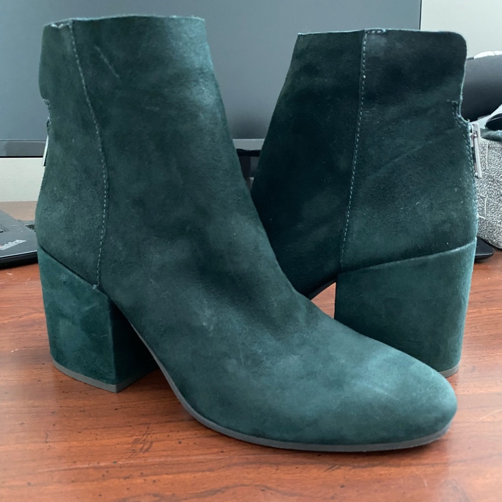 Lucky Brand booties, Dark Green, Size 7